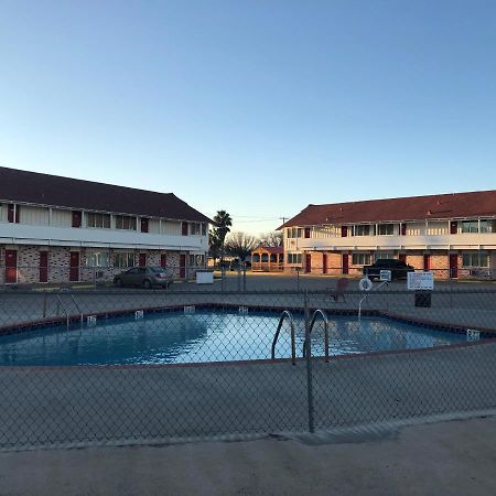Royal Inn Порт-Лавака Екстер'єр фото